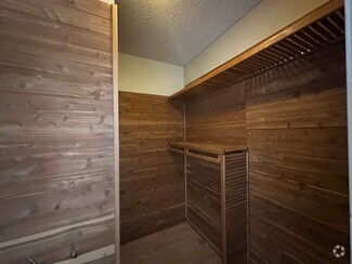Building Photo - 975 W Calle De Cielo