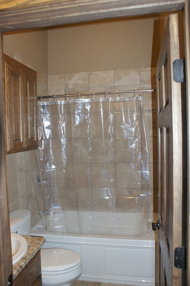 Baño - 121 S Jefferson St