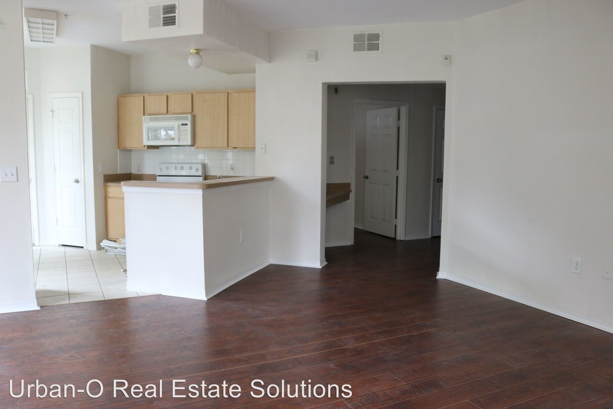 Primary Photo - 2035 Erving Cir
