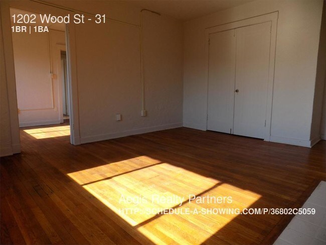 Building Photo - 1202 Wood St