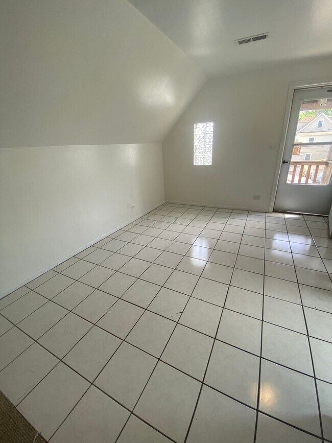 Foto del edificio - 3029 N Spaulding Ave