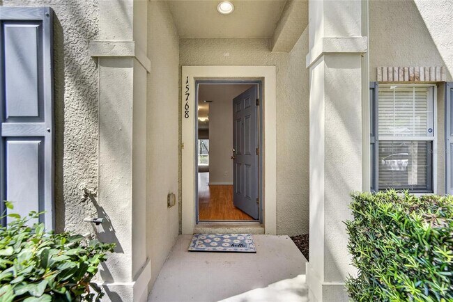 Foto del edificio - 15768 Fishhawk Falls Dr