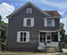 Building Photo - 1414 Oakland St