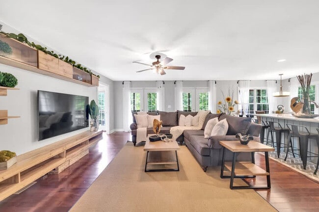 Building Photo - 254 Beaten Path Rd