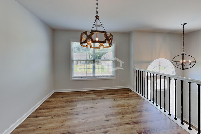 Foto del edificio - 5075 Roxton Ln