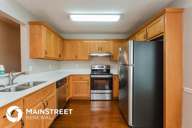 Foto del edificio - 1420 Saddlebrook Ct