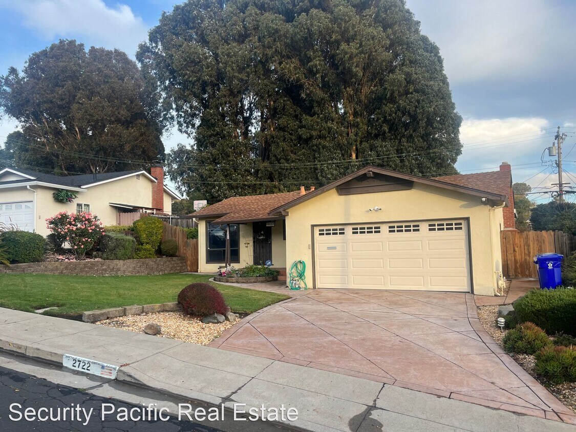 Foto principal - 3 br, 2 bath House - 2722 Moyers Rd.