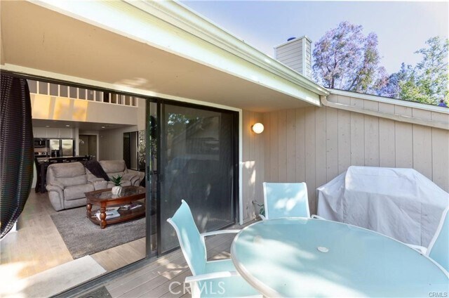 Foto del edificio - 23541 Ave La Caza