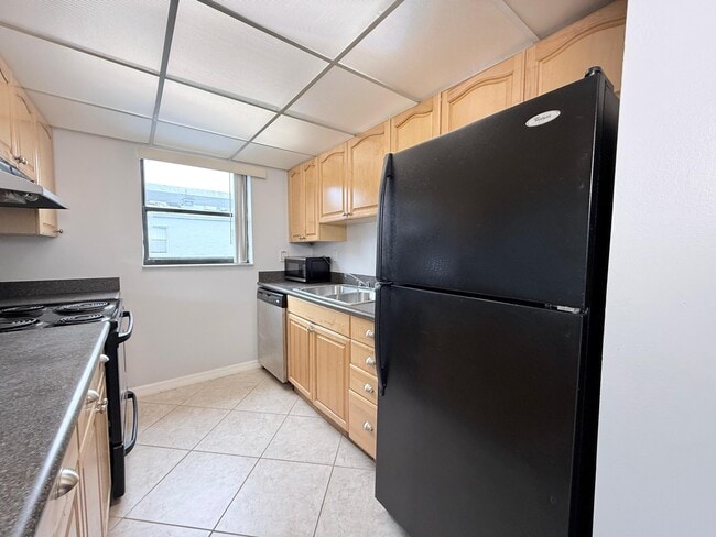 Building Photo - 1720 N Congress Ave