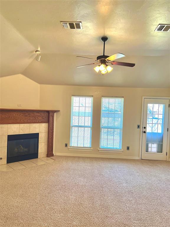 Foto del edificio - 929 Eagle Cliff Dr