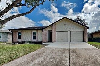 Building Photo - 216 Tara Plantation Dr
