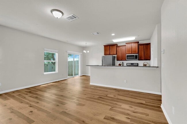 Building Photo - 1701 S Bell Blvd
