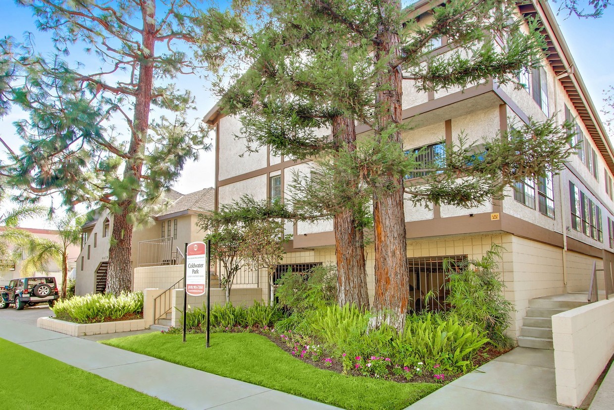 Foto principal - 4423 Coldwater Canyon Ave