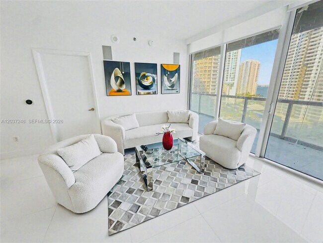 Foto del edificio - 465 Brickell Ave