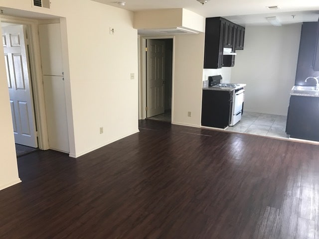 Building Photo - 10930 Ratner St
