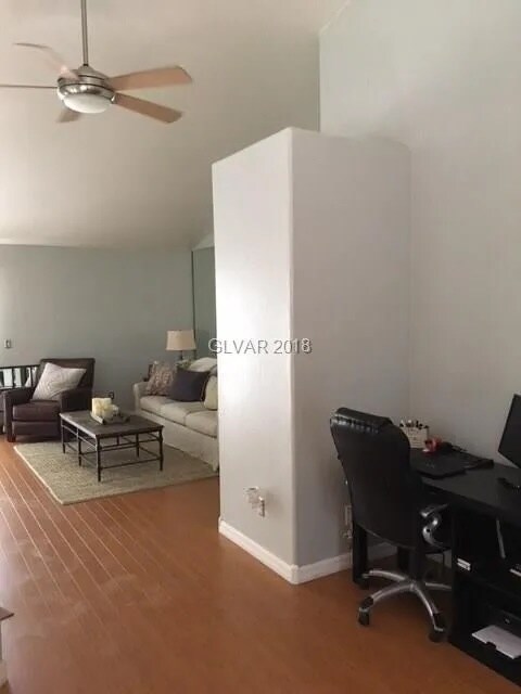 Foto del edificio - 313 Montcliff Ave