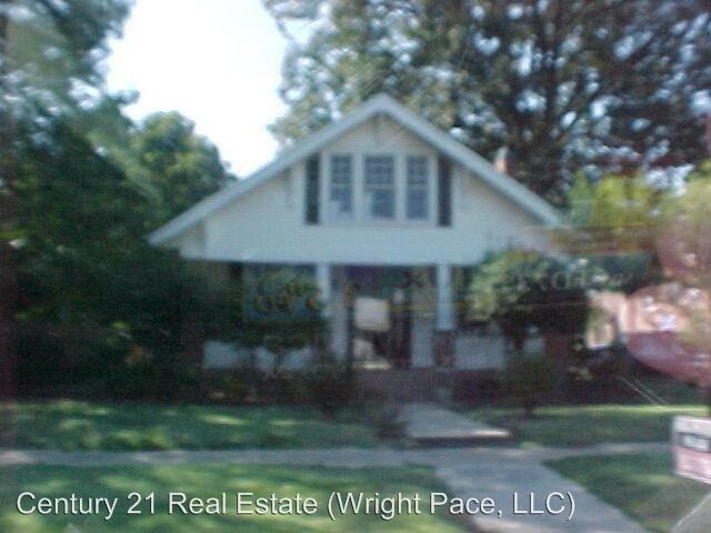 Primary Photo - 3 br, 1 bath House - 837 W. Huntington
