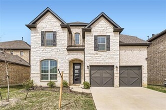 Building Photo - 440 Desert Willow Dr