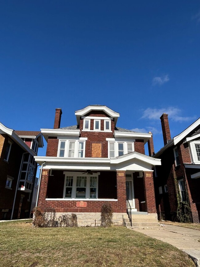 Foto del edificio - Newly Renovated 4 Bedroom Near Franklin Park