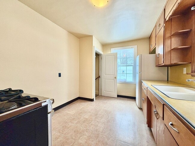 Building Photo - 1821 S Taylor St