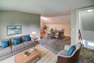 Building Photo - 410 Martin St