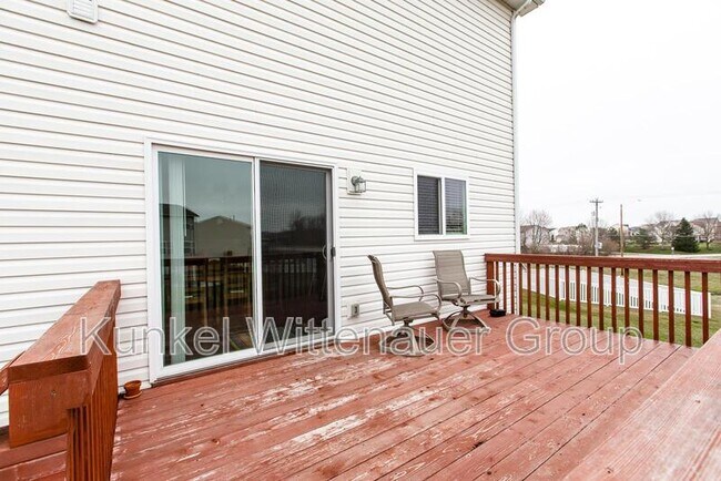 Building Photo - 2724 Ambridge Dr