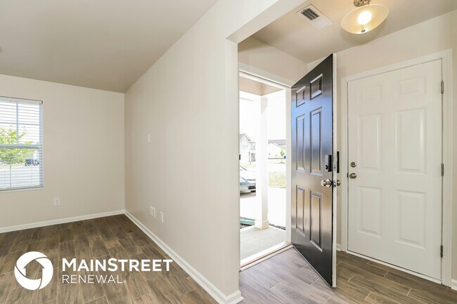 Building Photo - 601 Joe Gibson Dr