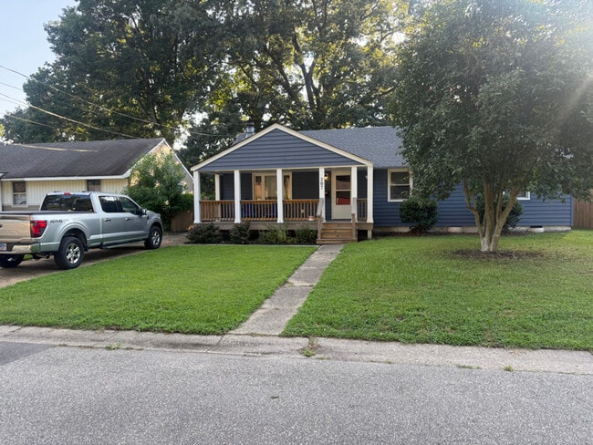 Building Photo - 207 Winchester Dr