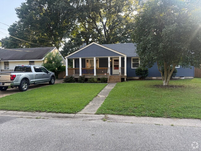 Building Photo - 207 Winchester Dr