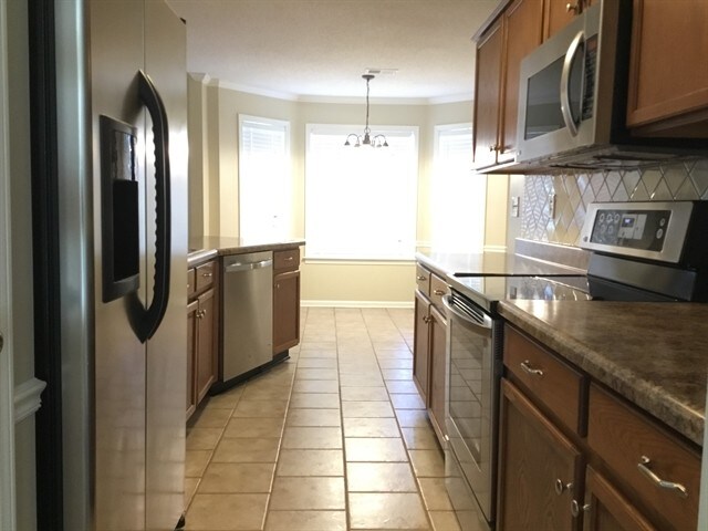 Building Photo - 6472 Daybreak Drive