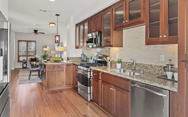Building Photo - 502 Zephyr Dr