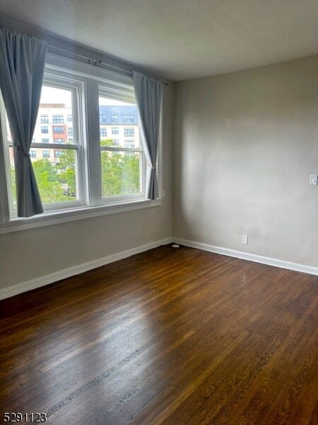 Foto del edificio - 613 Bloomfield Ave