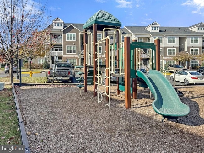 Building Photo - 8942 Dahlgren Ridge Rd