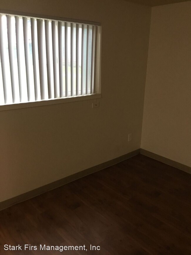 Foto del edificio - 17439 SE Stark St