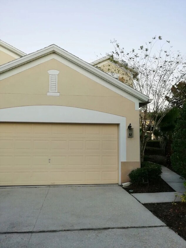 1359 Shallcross Ave, Orlando, FL 32828 Townhome Rentals in Orlando FL