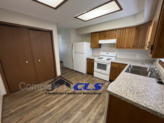 Foto del edificio - 4255 S Avery St