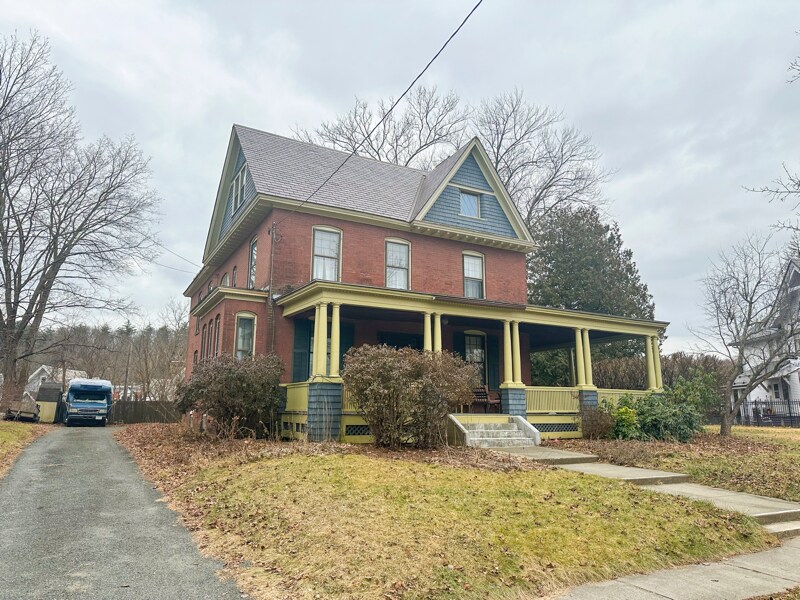 Primary Photo - 66 Prospect St