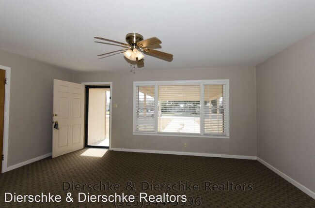 Building Photo - 3 br, 1 bath House - 130 Windham