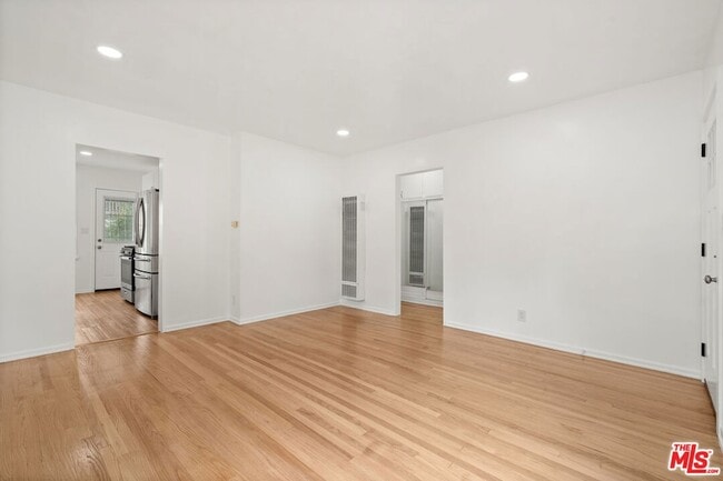 Building Photo - 7109 Flight Ave