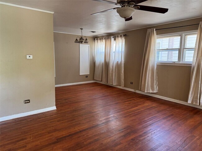 Foto del edificio - House for Lease in Denison