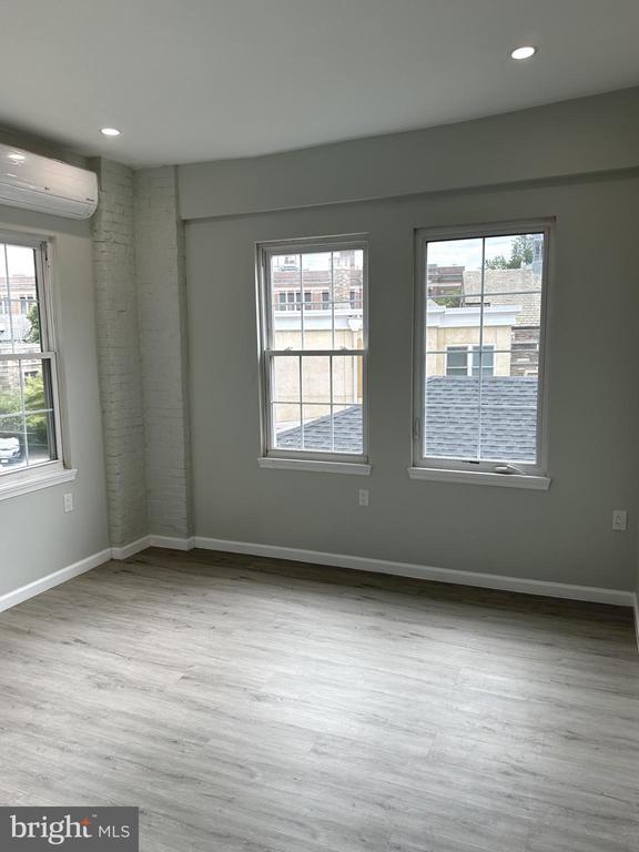 Foto del edificio - 6035 Germantown Ave