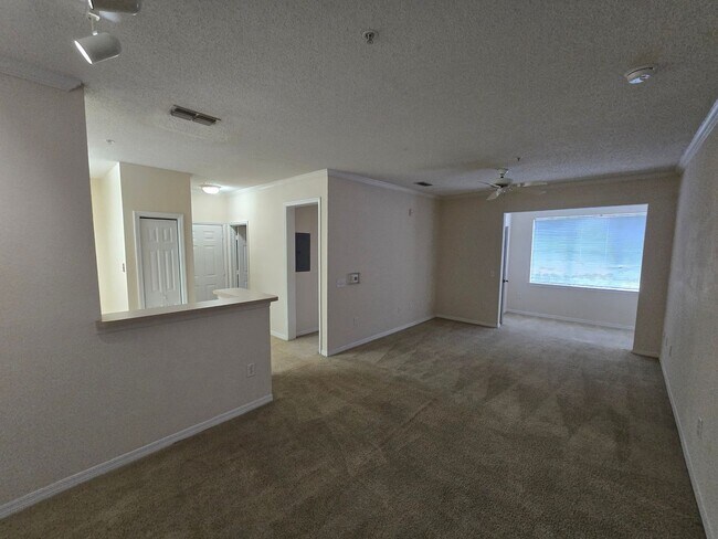 Foto del edificio - 2 bedroom, 2 bath For Rent Tampa Palms Area!
