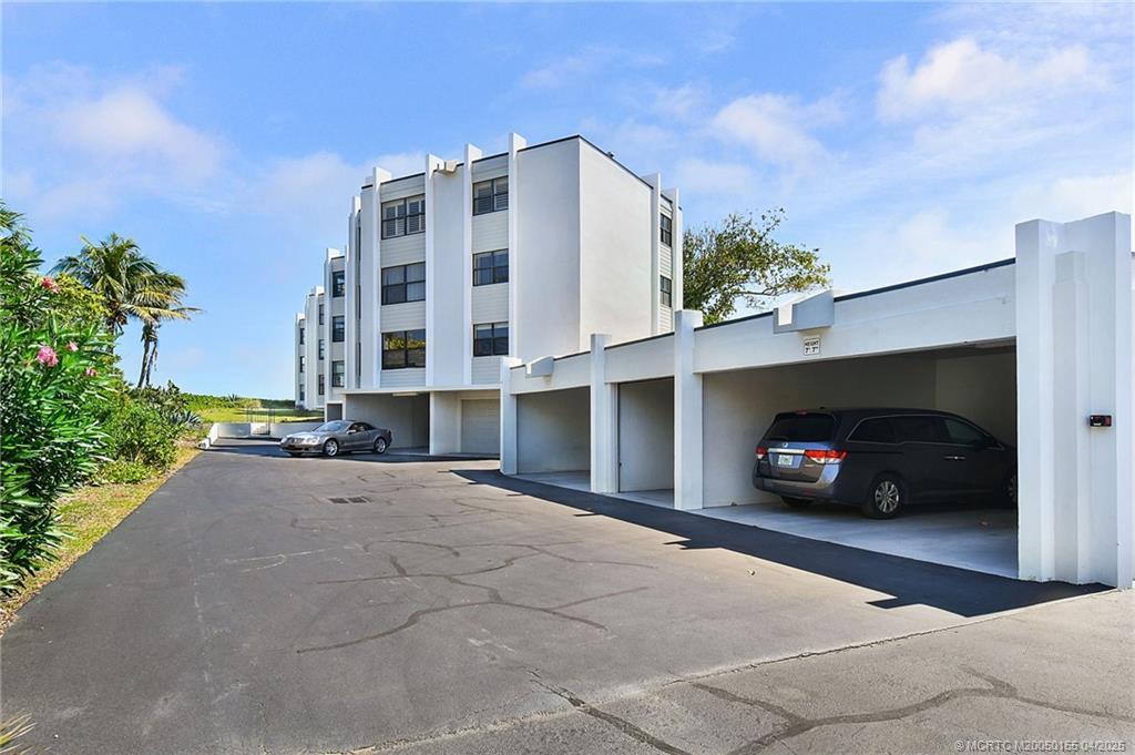 Foto principal - 1289 NE Ocean Blvd
