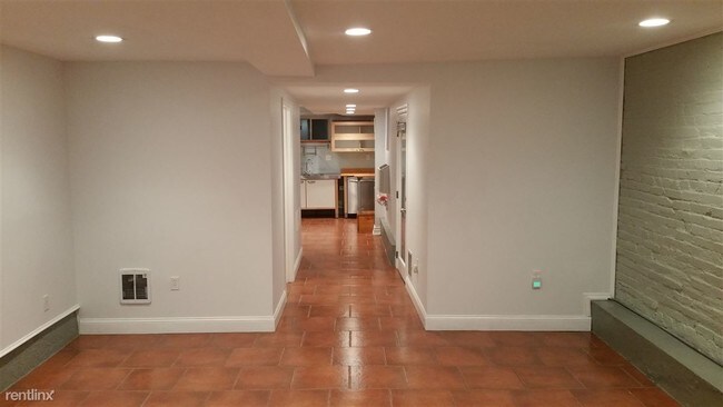 Foto del edificio - 909 Monroe St NW