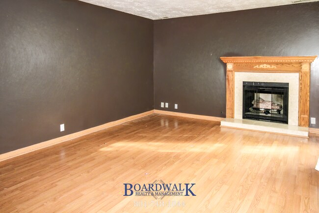 Foto del edificio - Spacious Sandy Home