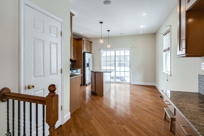 Foto del edificio - Four Bed Point Breeze Home