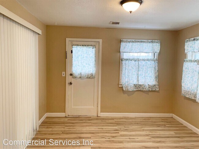 Building Photo - 3 br, 2 bath House - 137 N. Montana