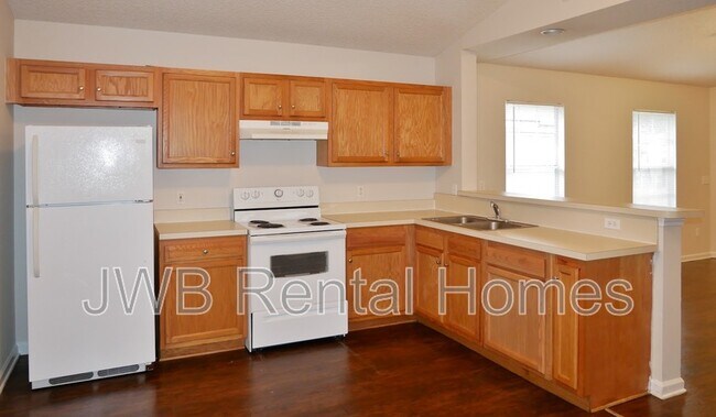 Foto del edificio - 6584 Hughes St