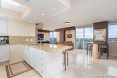 Foto principal - 8911 Collins Ave
