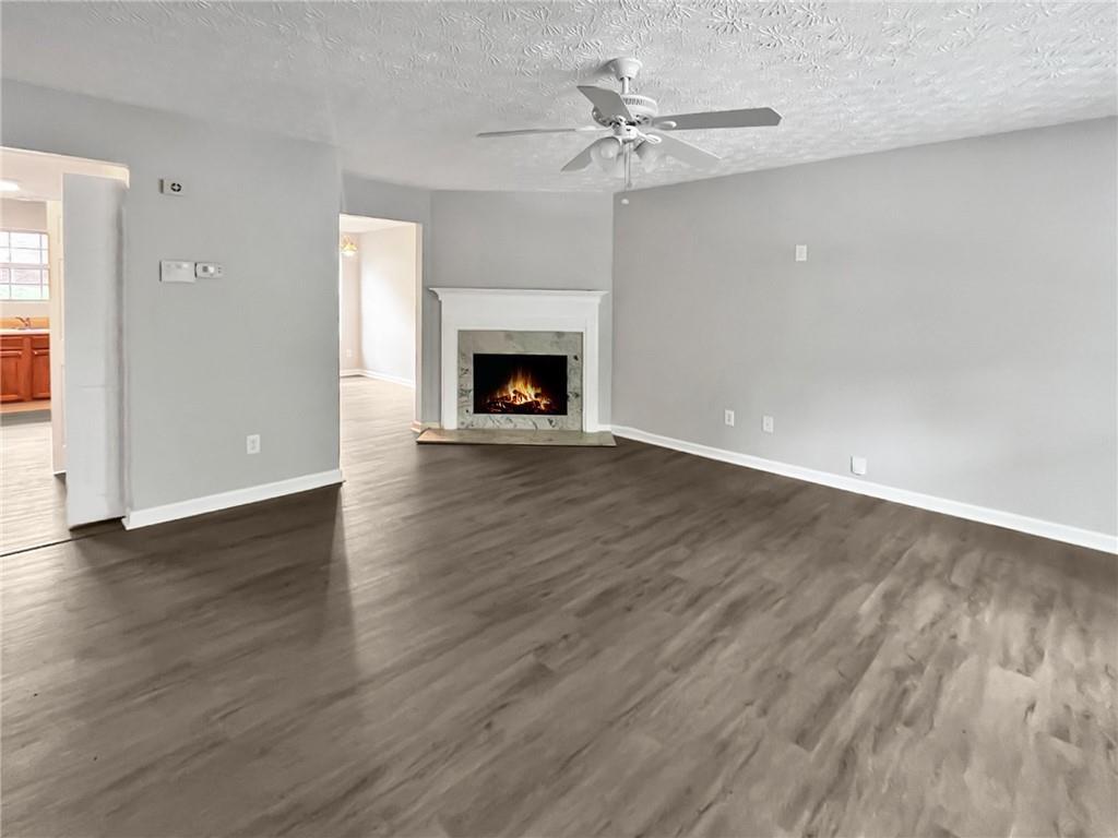 Foto principal - 2169 Wind Gate Ct